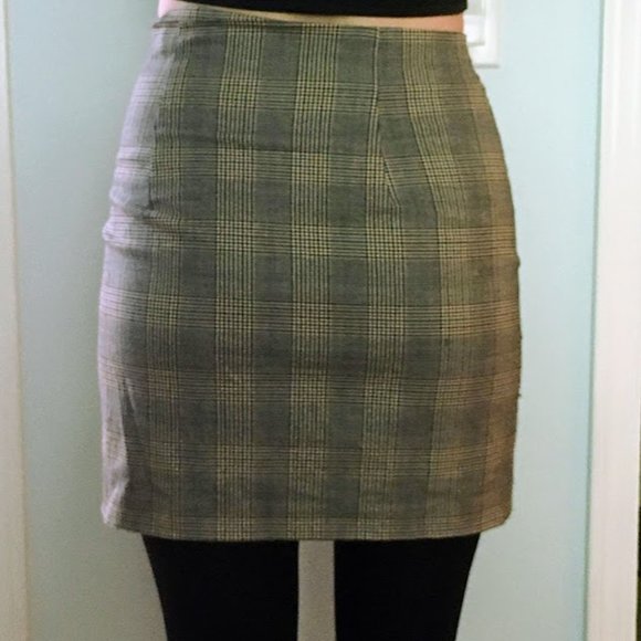 Plaid miniskirt - Picture 2 of 6